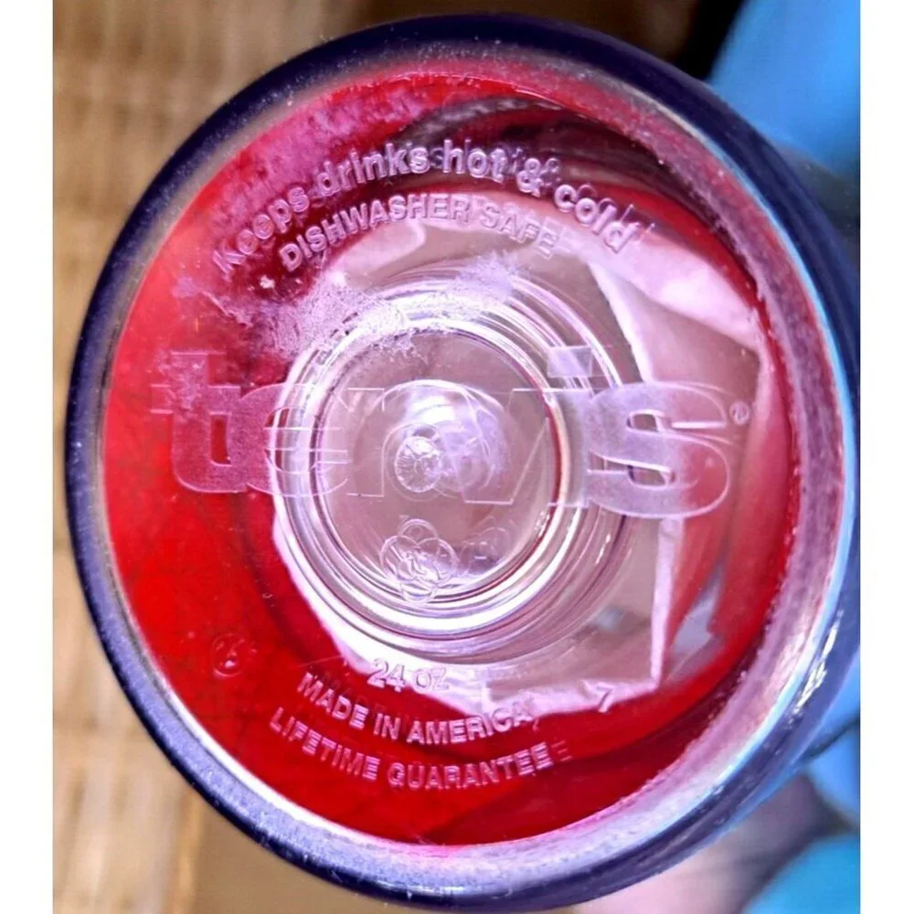 WASHINGTON CAPITALS, 24oz DOUBLE WALL, TUMBLER FROM TERVIS WITH LID INCLUDED